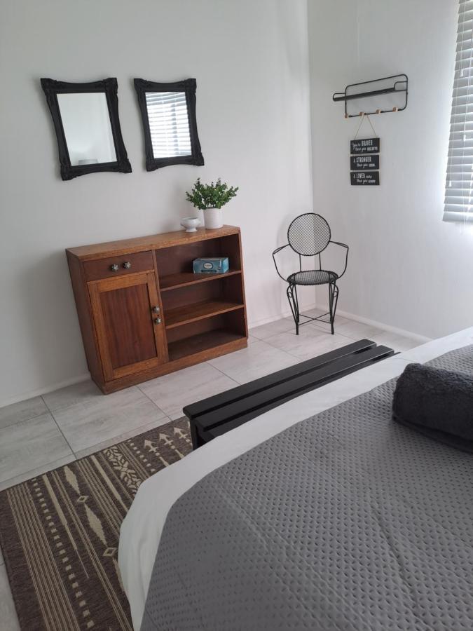 Grace'S Place Beaufort West Ngoại thất bức ảnh
